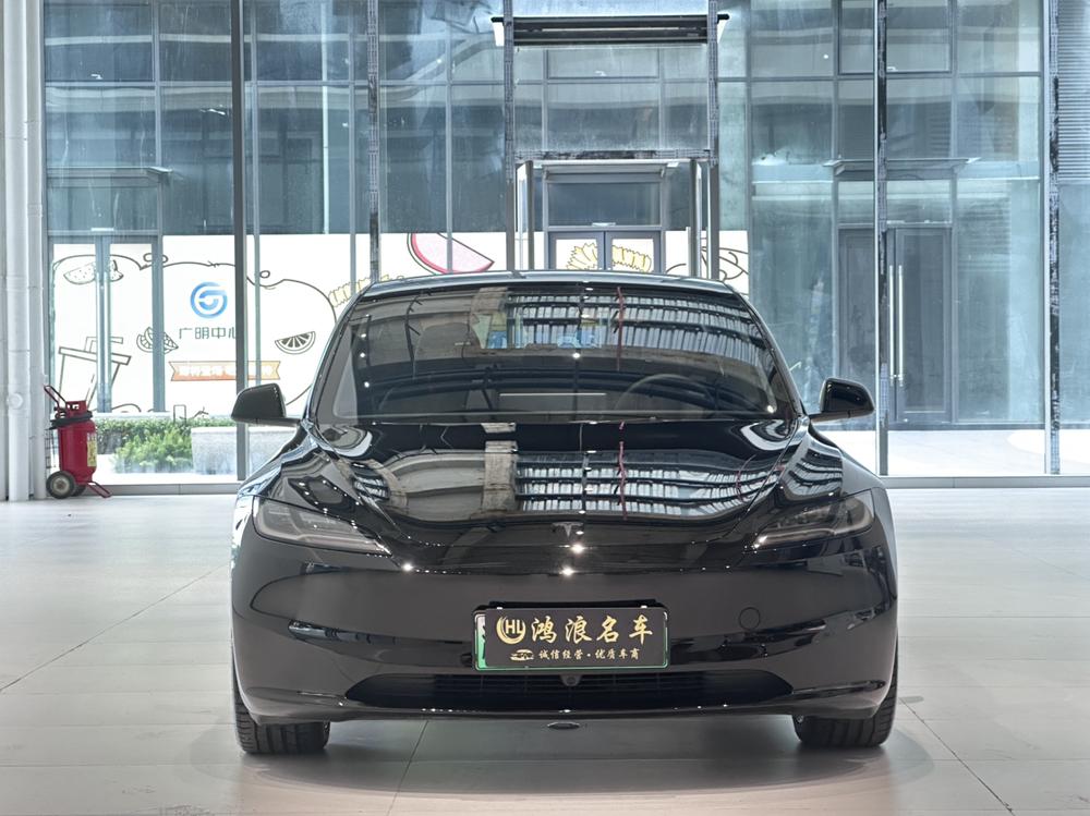 Tesla Model 3 2025 #2 Tesla Model 3 2025 car image #2