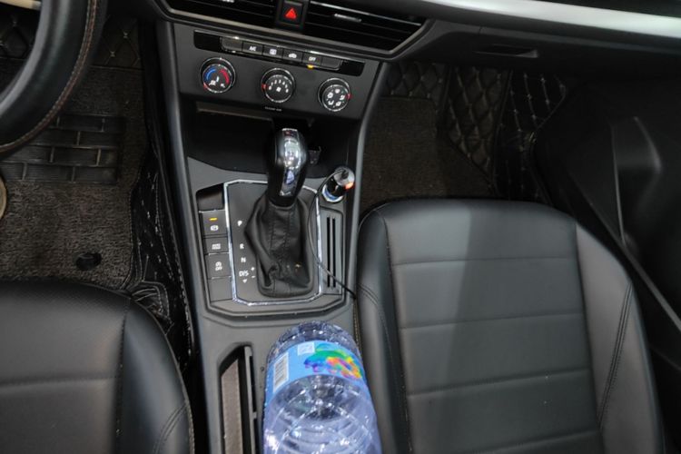 Volkswagen Lavida 2020 #14 Volkswagen Lavida 2020 car image #14
