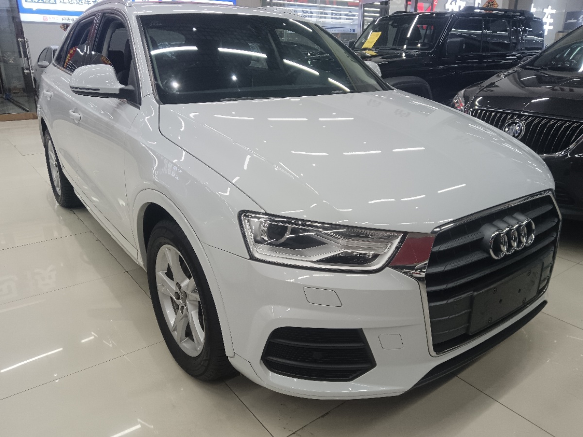 Audi Q3 2018 #2 Audi Q3 2018 car image #2