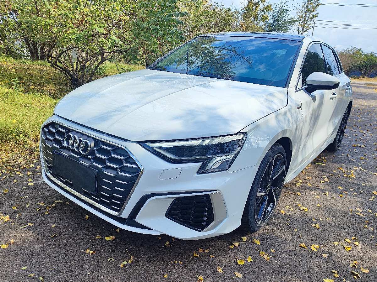 Audi A3 2023 صورة سيارة 