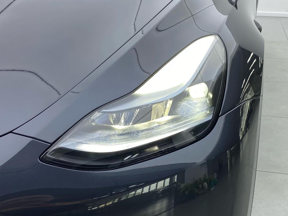Tesla Model Y 2025 #5 Tesla Model Y 2025 car image #5