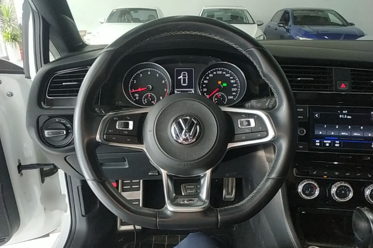 Volkswagen Golf 2018 #11 Volkswagen Golf 2018 car image #11
