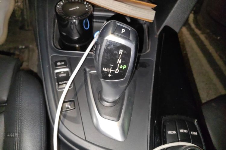 BMW 3 Series 2018 #16 BMW 3 Series 2018 car image #16