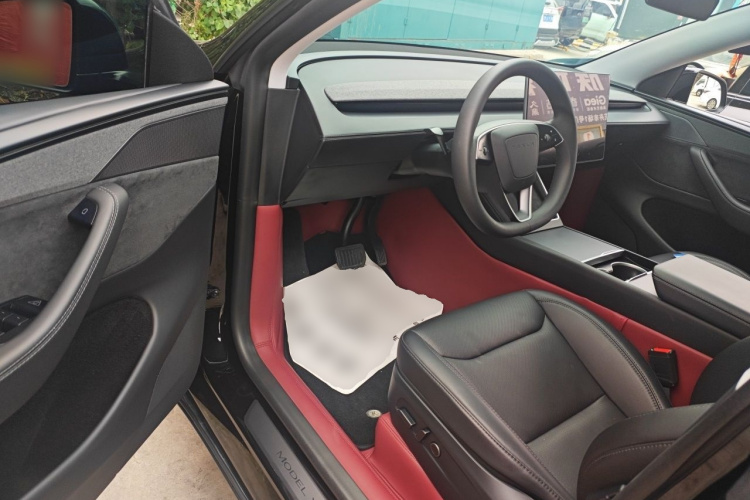 Tesla Model Y 2025 #9 Tesla Model Y 2025 immagine di auto #9