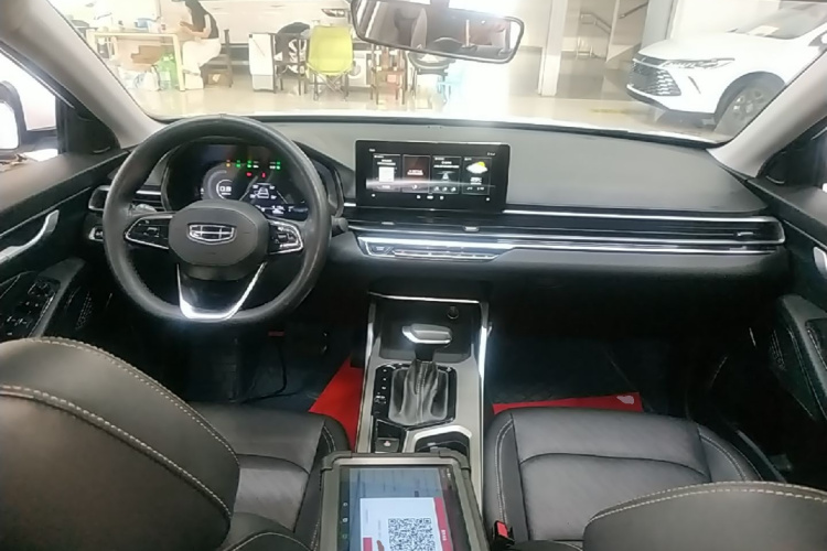 GEELY Emgrand 2023 car image #10