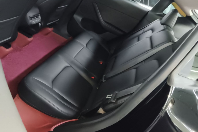 Tesla Model Y 2022 #17 Tesla Model Y 2022 car image #17