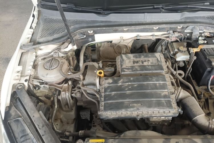Volkswagen Golf 2019 car image #23