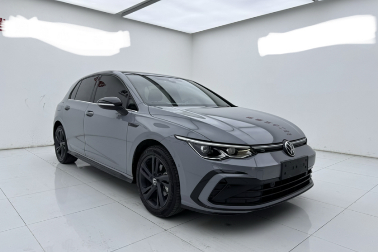 Volkswagen Golf 2021 car image #7