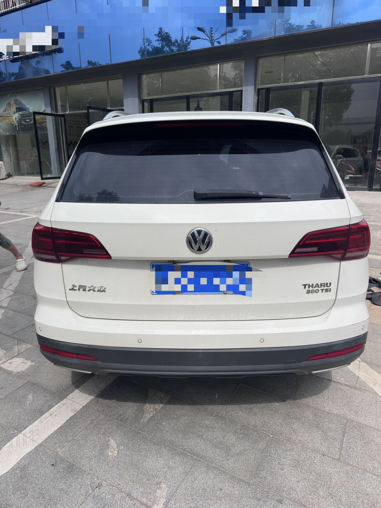 2019 immagine di auto #2