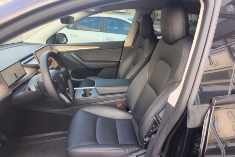 Tesla Model Y 2022 #15 Tesla Model Y 2022 car image #15