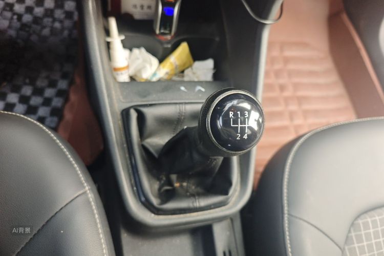 Volkswagen Santana 2017 car image #16