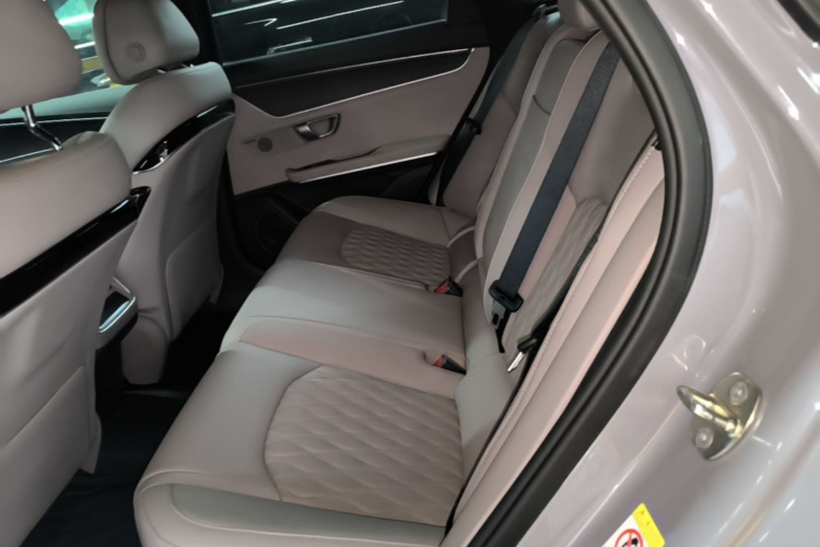 BYD Han 2025 #17 BYD Han 2025 изображение автомобиля #17