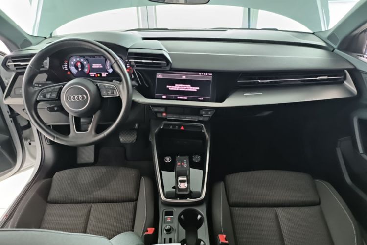 Audi A3 2021 immagine di auto #10