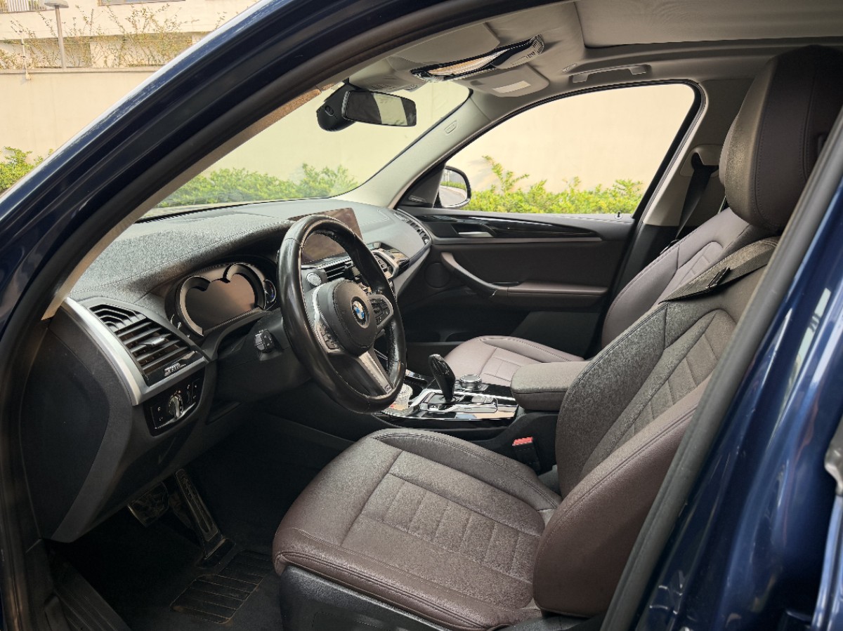 BMW X3 2019 صورة سيارة #3