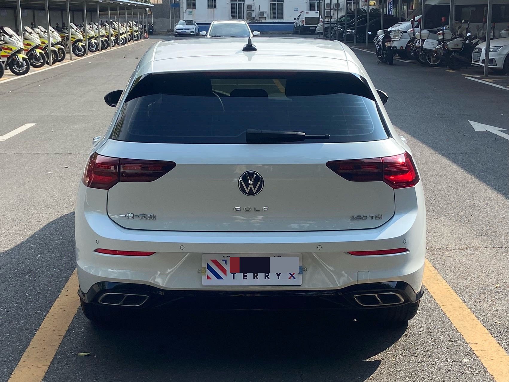 2023 car image #5