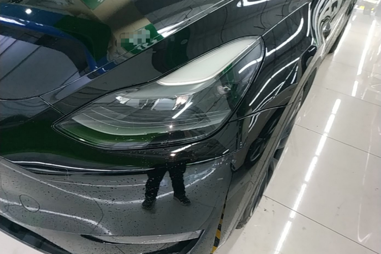 Tesla Model Y 2021 #23 Tesla Model Y 2021 car image #23