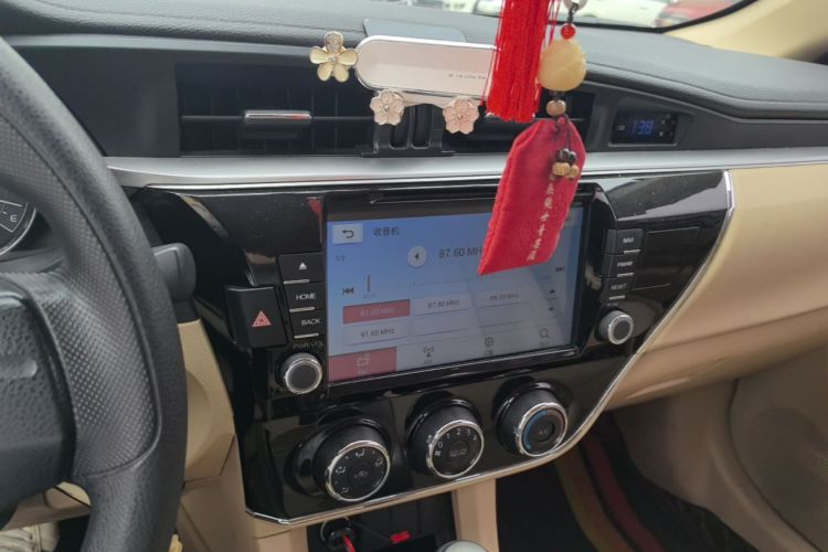 Toyota Corolla 2016 car image #13