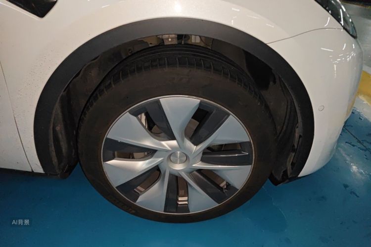 Tesla Model Y 2023 car image #9