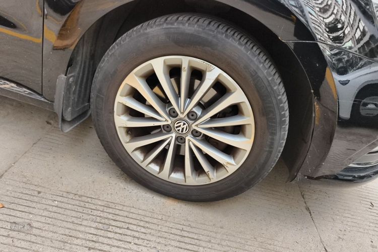 Volkswagen Lavida 2015 car image #9