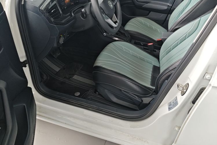 Volkswagen Lavida 2025 car image #15