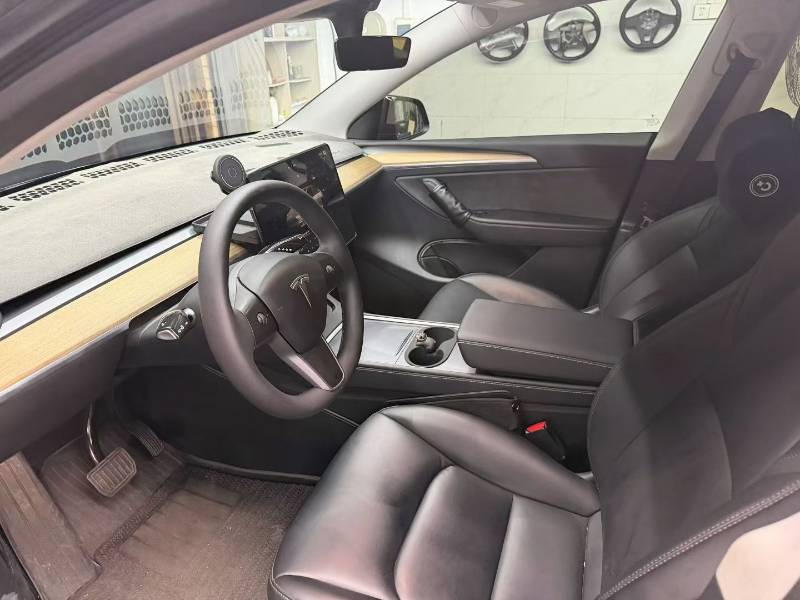 Tesla Model Y 2022 #5 Tesla Model Y 2022 صورة سيارة #5