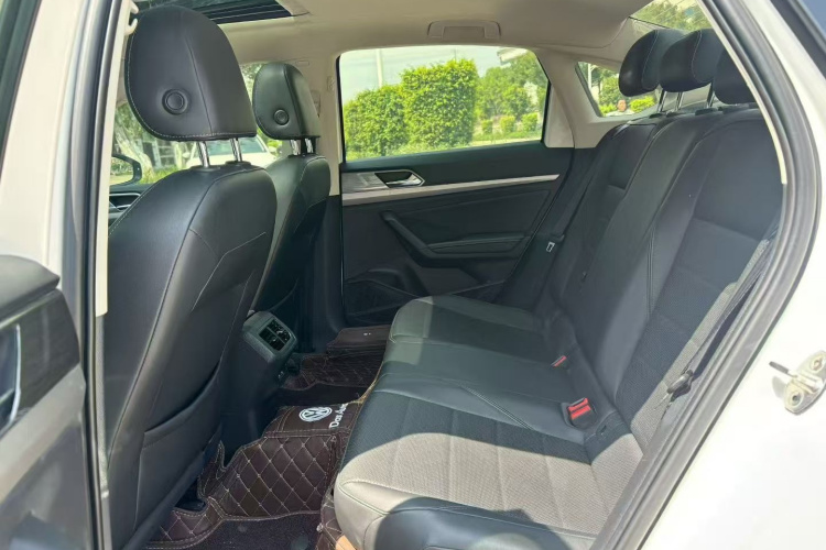 Volkswagen Lavida 2021 car image #17