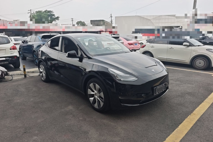 Tesla Model Y 2021 #4 Tesla Model Y 2021 car image #4
