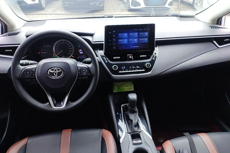 Toyota Corolla 2020 immagine di auto #11