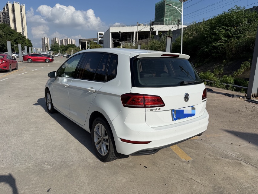 大众 高尔夫·嘉旅 2019 汽车图片 #3