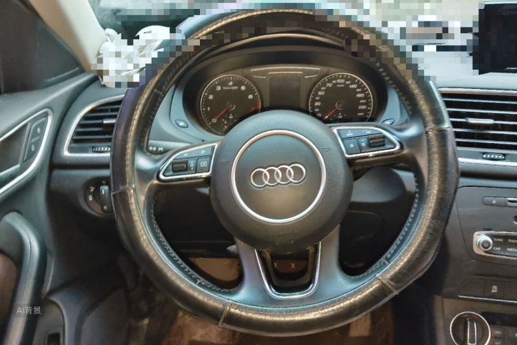Audi Q3 2016 car image #12