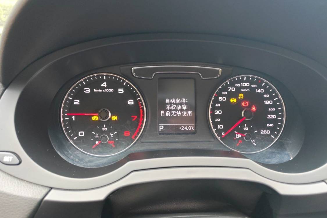Audi Q3 2016 #24 Audi Q3 2016 immagine di auto #24