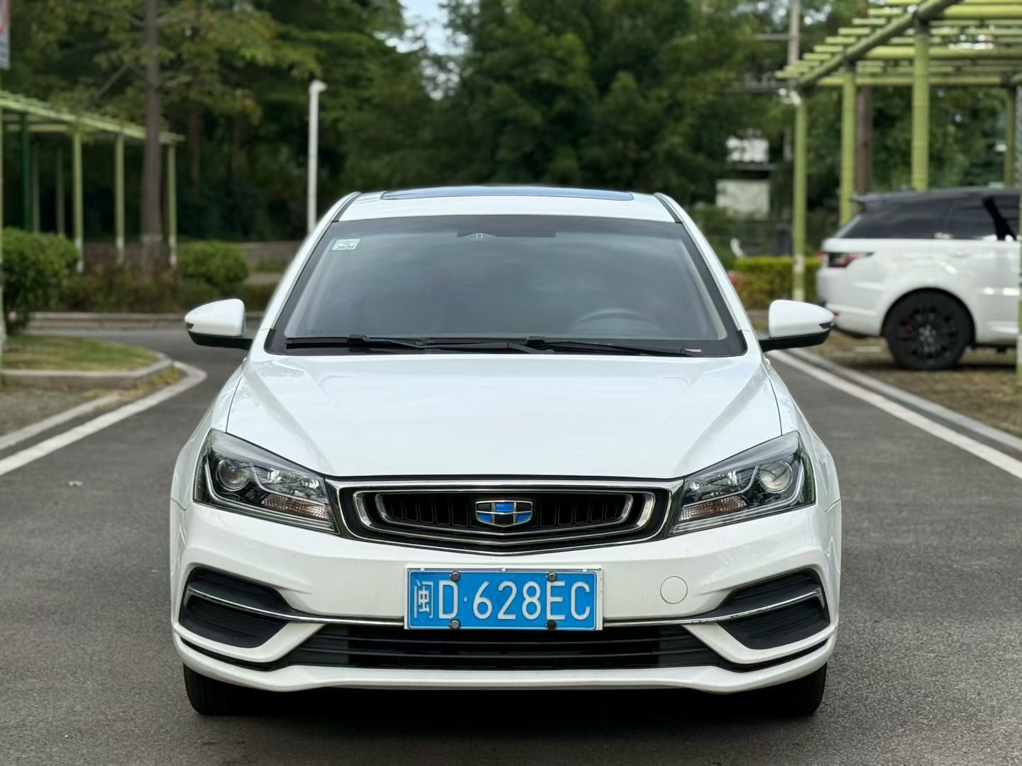 GEELY Emgrand 2018 #2 GEELY Emgrand 2018 car image #2