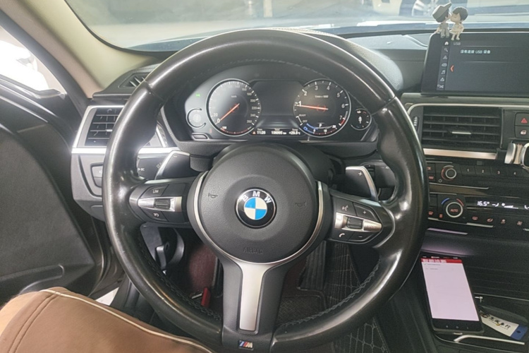BMW 3 Series 2018 #12 BMW 3 Series 2018 car image #12