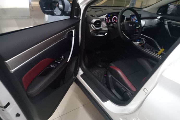 GEELY Coolray 2021 #16 GEELY Coolray 2021 car image #16