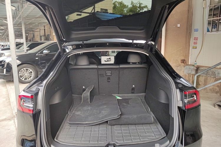 Tesla Model Y 2022 #19 Tesla Model Y 2022 car image #19
