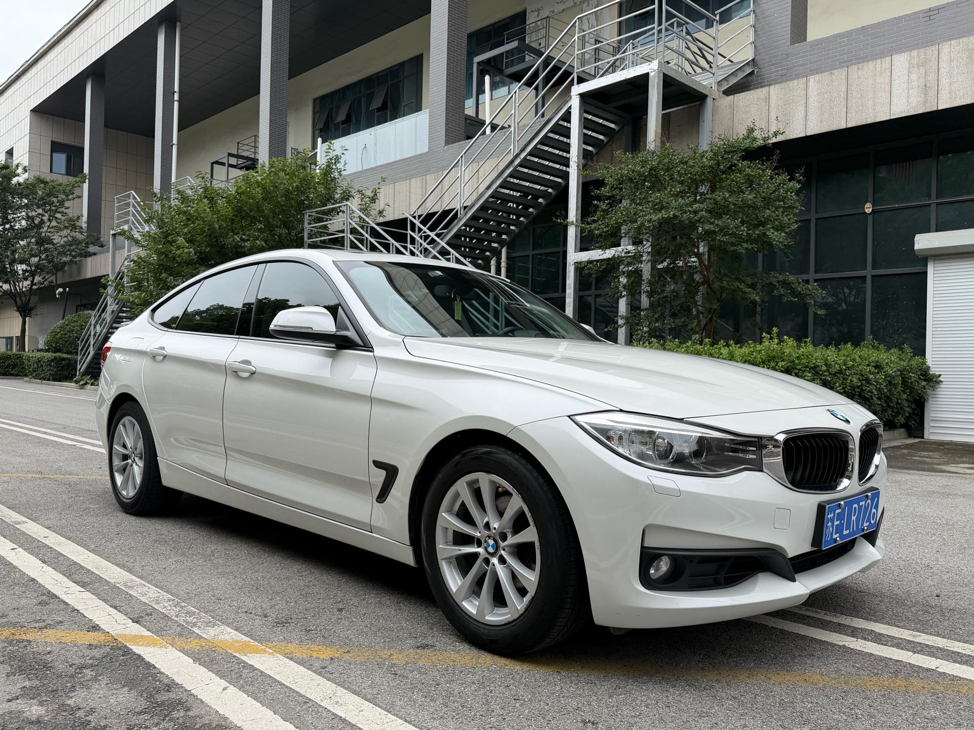 BMW 3 Series GT 2014 car image #2