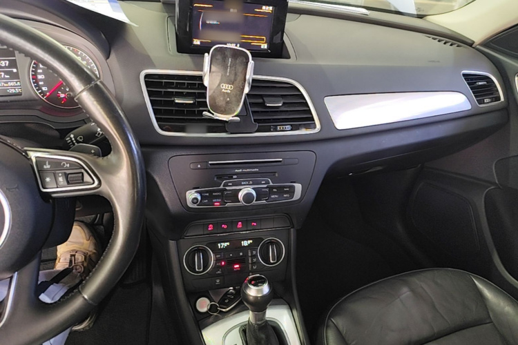 Audi Q3 2016 imagen de coche #10