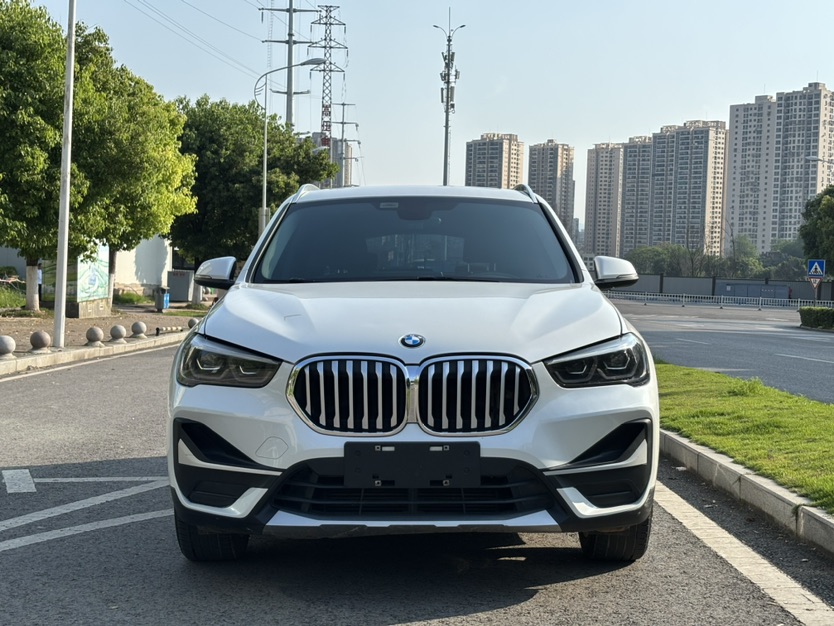 BMW X1 2020 car image #2