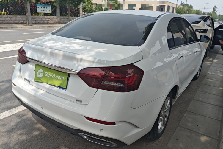 GEELY Emgrand 2021 car image #7