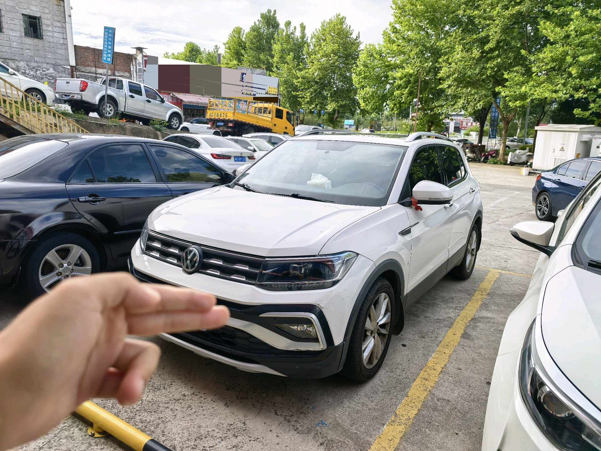 Volkswagen T-Cross 2020 Volkswagen T-Cross 2020 car image