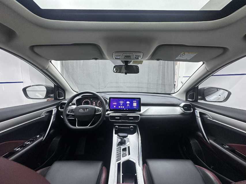 GEELY Coolray 2022 car image #9