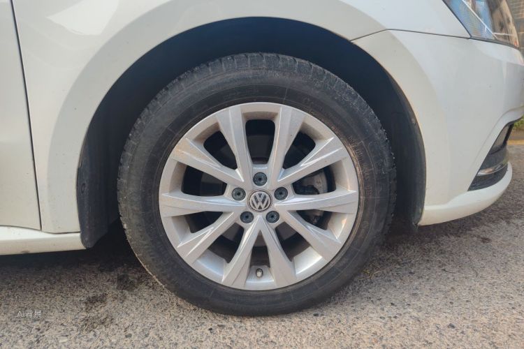 Volkswagen Lavida 2016 car image #9