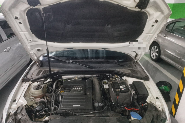 Audi A3 2019 immagine di auto #22