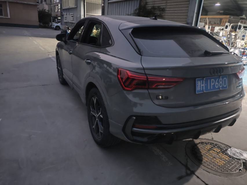 Audi Q3 Sportback 2025 #4 Audi Q3 Sportback 2025 car image #4