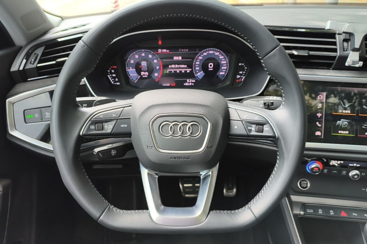 Audi Q3 2021 #11 Audi Q3 2021 car image #11