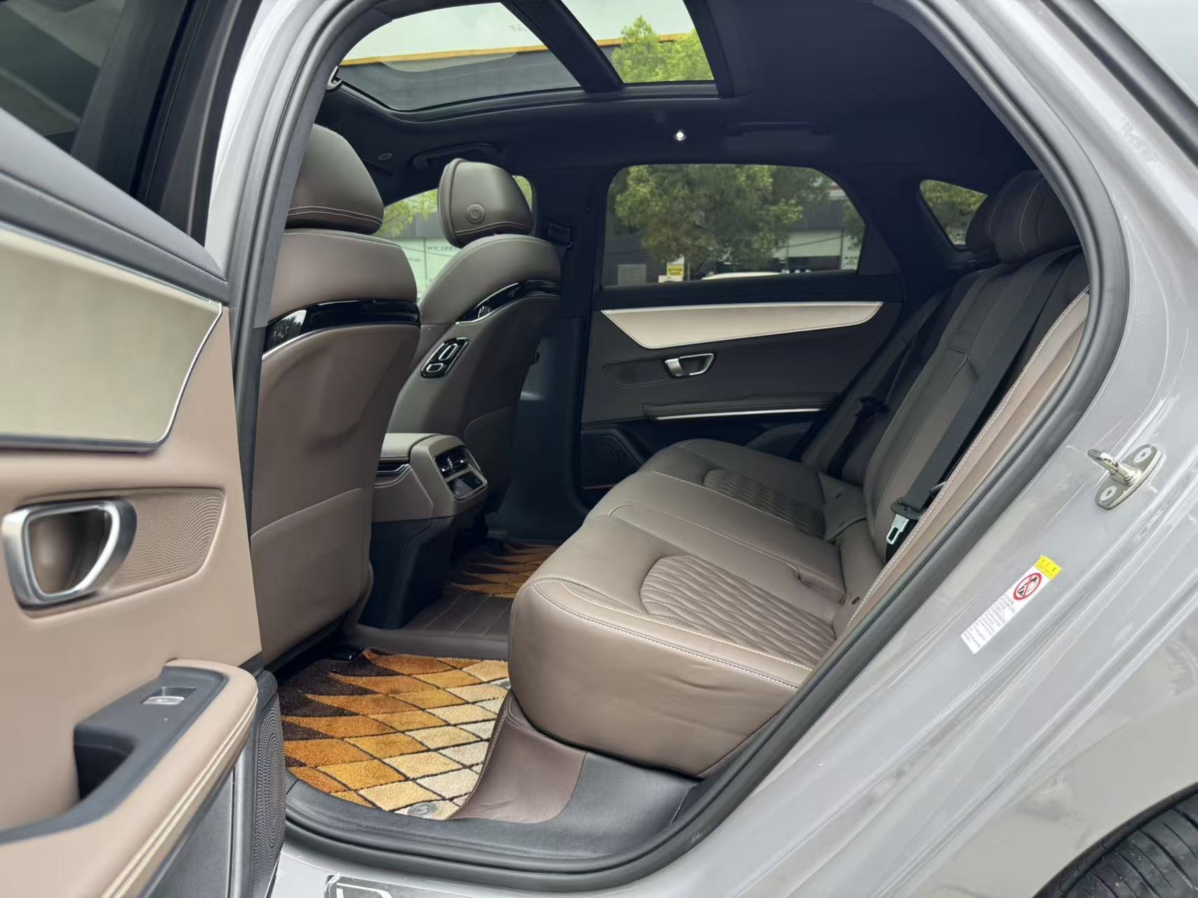 BYD Han 2025 #8 BYD Han 2025 изображение автомобиля #8