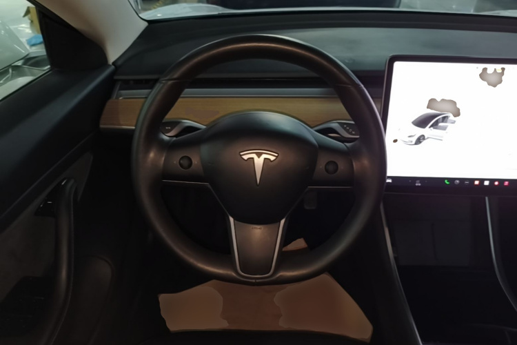 Tesla Model 3 2020 #15 Tesla Model 3 2020 صورة سيارة #15
