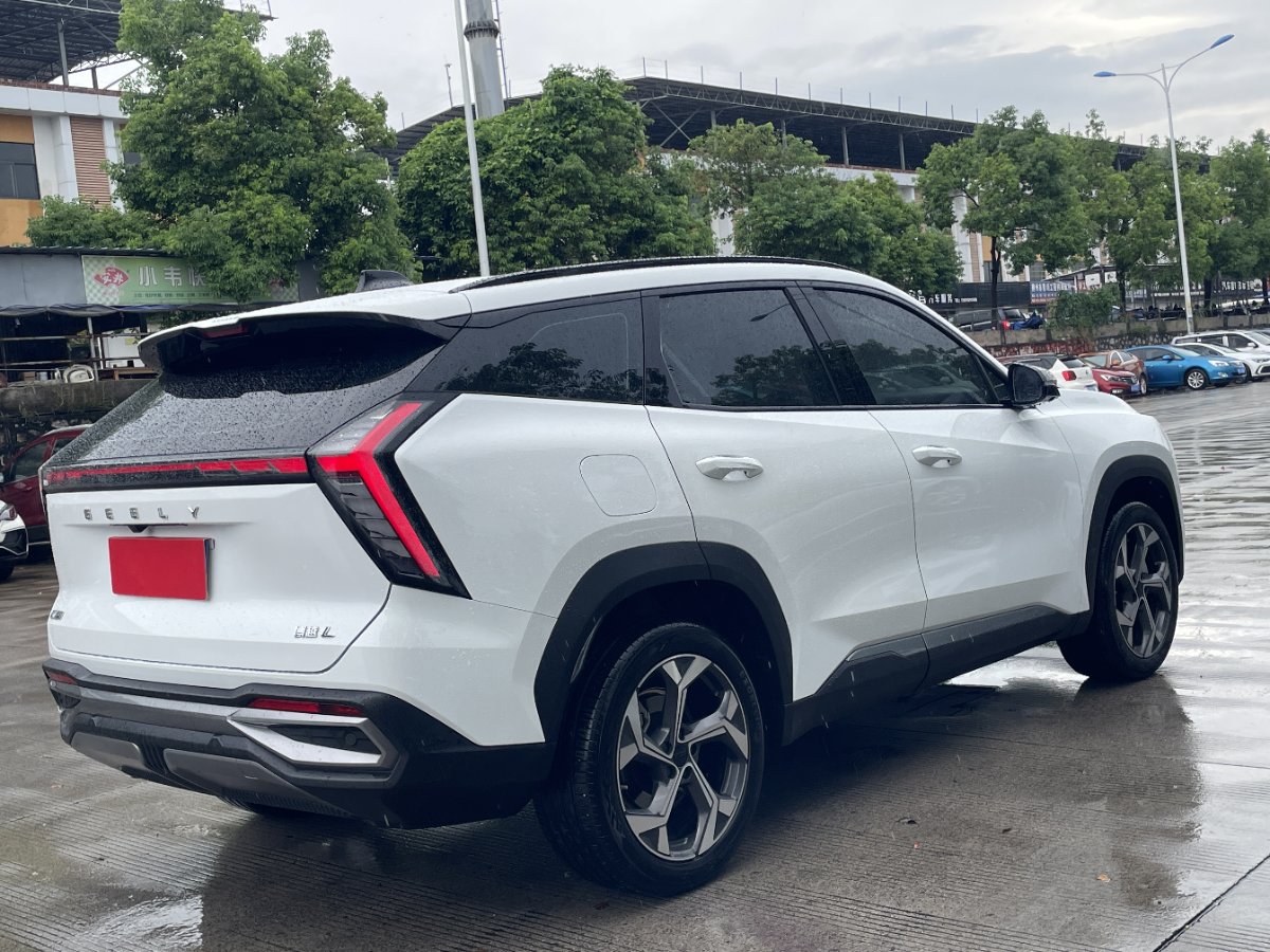 GEELY Boyue L 2024 car image #9