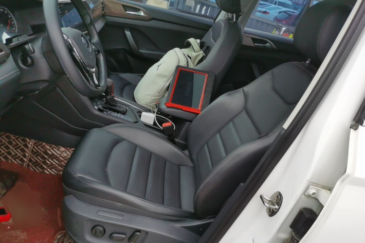Volkswagen Tharu 2021 car image #15