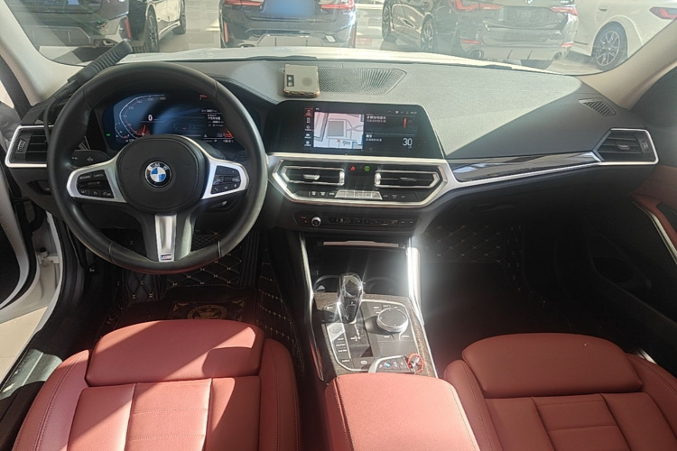 BMW 3 Series 2021 #10 BMW 3 Series 2021 car image #10